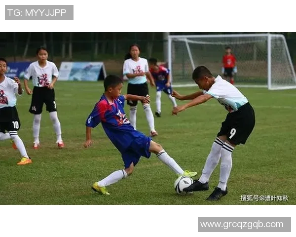 柳州足球球星成长历程与拼搏故事展现地方体育精神风采 柳州足球球星成长历程与拼搏故事展现地方体育精神风采