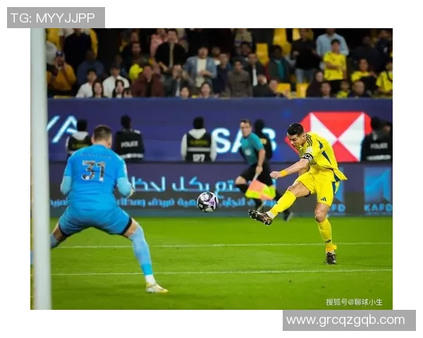 足球巨星专访:揭秘球场背后的故事与未来发展规划 足球巨星专访:揭秘球场背后的故事与未来发展规划