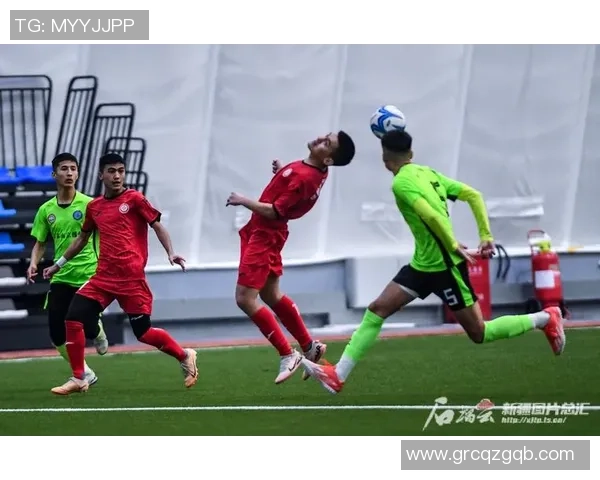 足球明星自我介绍:从绿茵场到生活背后的故事与心声 足球明星自我介绍:从绿茵场到生活背后的故事与心声